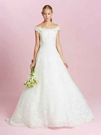 abito da sposa, stile scollo omerale 9