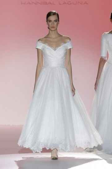 abito da sposa, stile scollo omerale 12