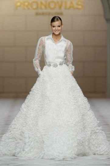 abito da sposa, stile gonna e camicia 18