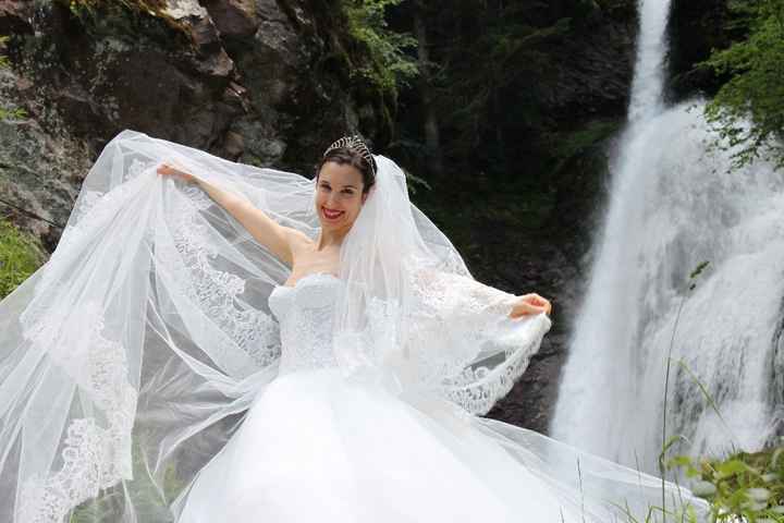 TRASH THE DRESS - LOVE THE DRESS - waterfall of love 1