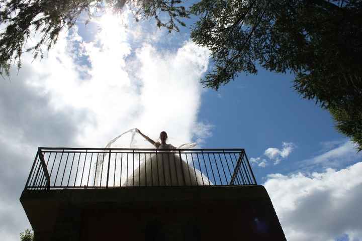 TRASH THE DRESS - LOVE THE DRESS  - tower of love