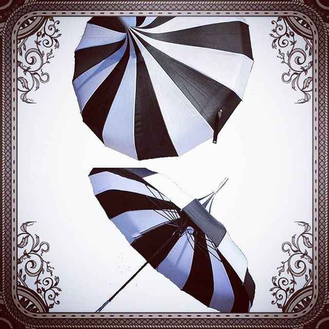 Guida agli accessori da sposa 9 - l'ombrello - fantasia