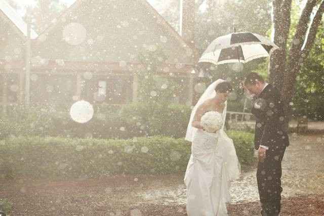 Guida agli accessori da sposa 9 - l'ombrello - pioggia