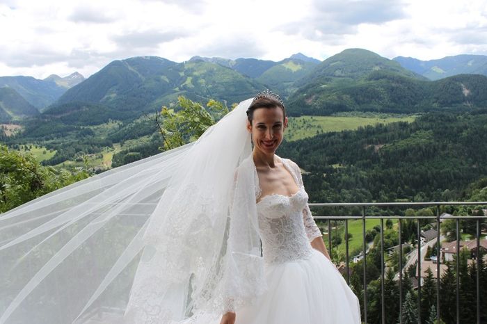 TRASH THE DRESS - LOVE THE DRESS  - mountain of love