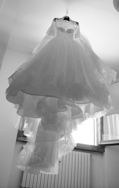 mio abito da sposa appeso