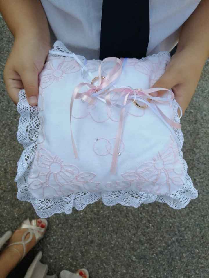 Cuscino Porta Fedi - 1