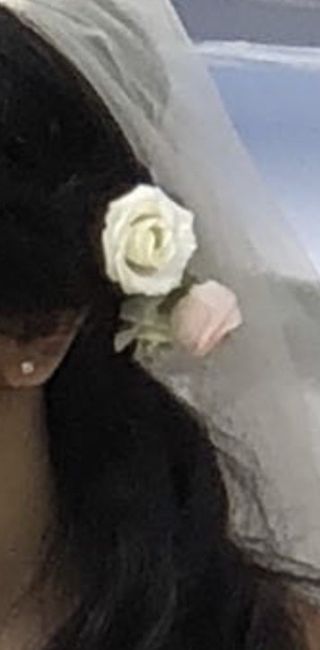 Problema fiori messi male in testa il giorno del matrimonio - 1
