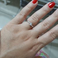 E ora mostraci una foto del tuo anello di fidanzamento! - 1