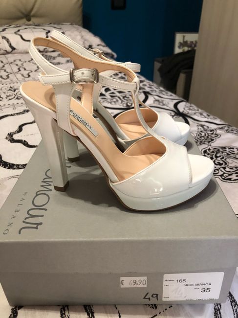 Quanto vi sono costate le scarpe da sposa? - 1