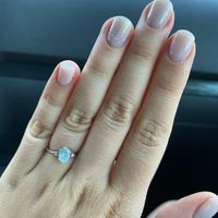 E ora mostraci una foto del tuo anello di fidanzamento! - 1