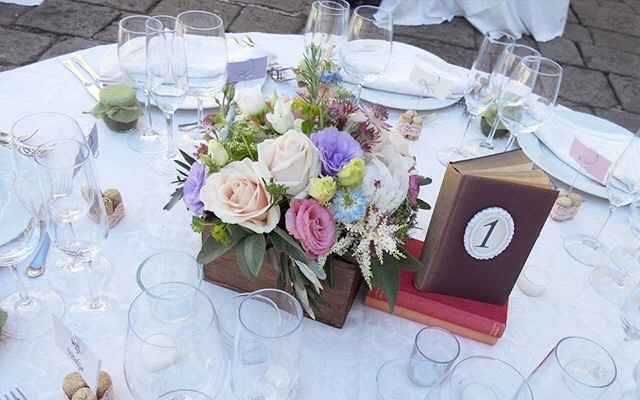 Idee fai-da-te per un matrimonio a tema libri? - 1