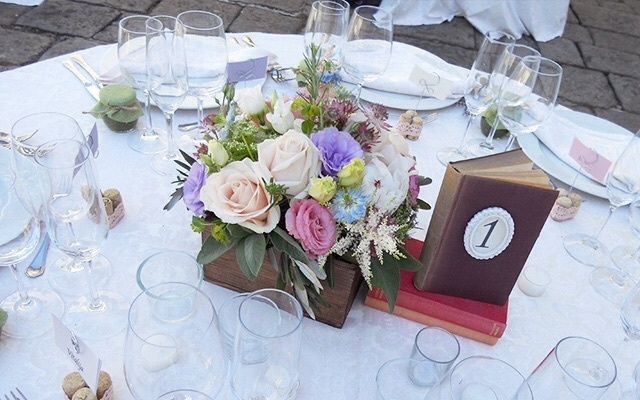 Idee fai-da-te per un matrimonio a tema libri? - 1