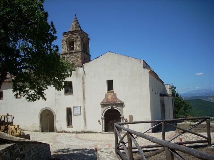 chiesa e ristorante