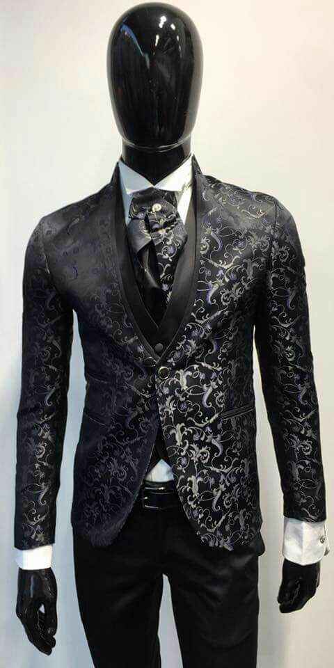 Il vestito dello sposo? - 1