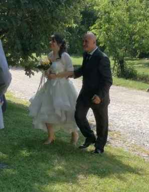 Abito sposa corto davanti e con strascico, vi piace? - 2