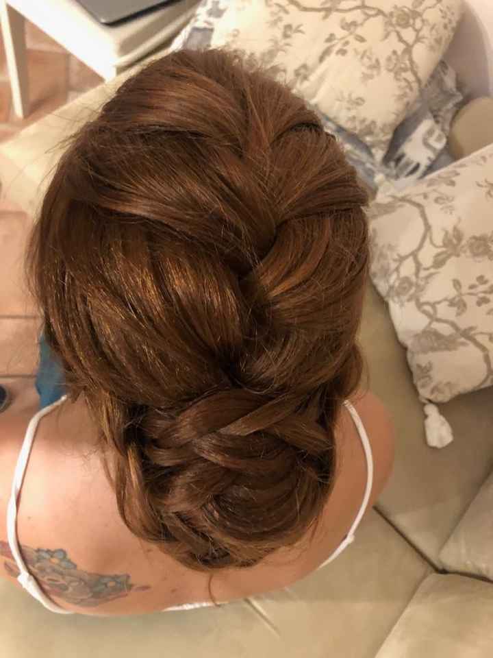 Pettinatura alta - 3