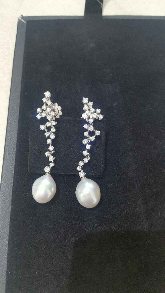 E ora passiamo agli orecchini. voi quali avete scelto? - 1