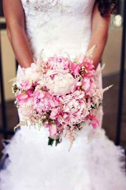 Sapete dirmi quali fiori ci sono in questo bouquet? - 1