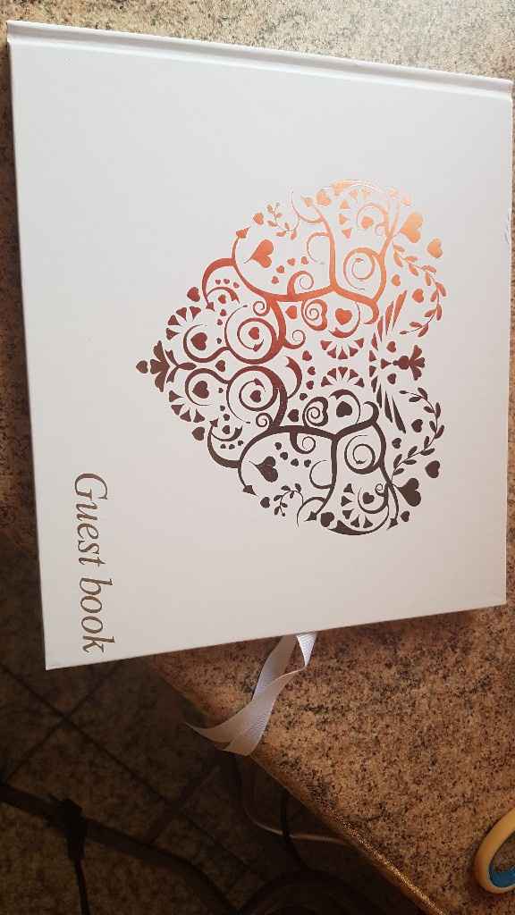 Guestbook arrivato - 1