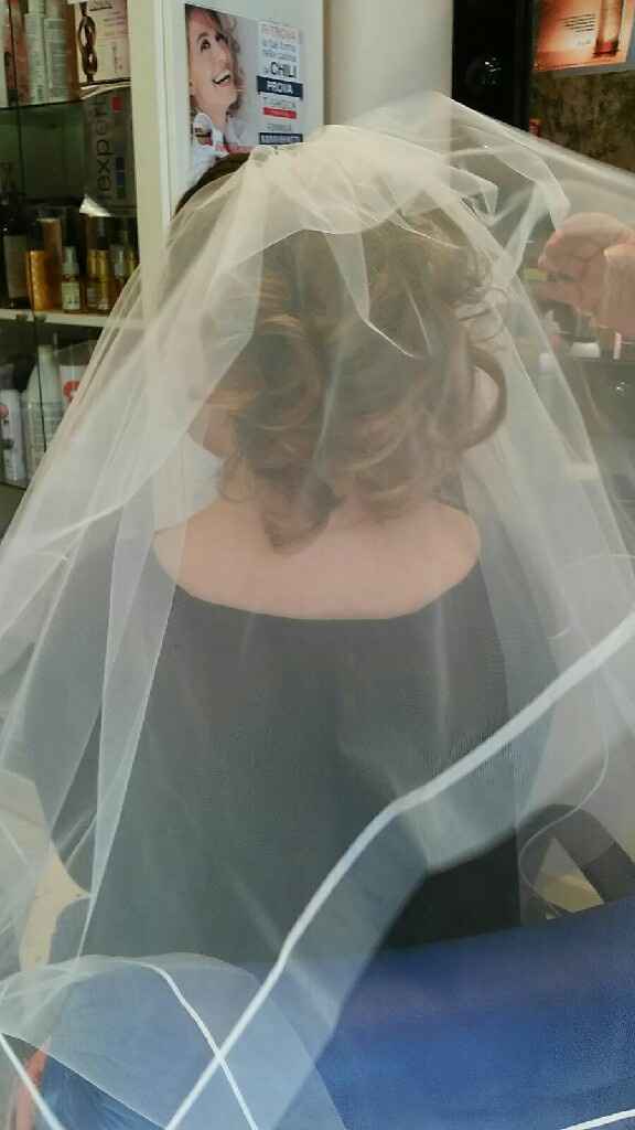 Acconciatura e trucco - 1