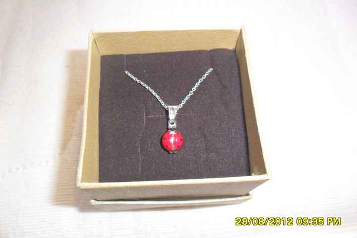 ciondolo coccinella e catenina