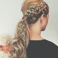 Acconciatura e colore unghie - 5