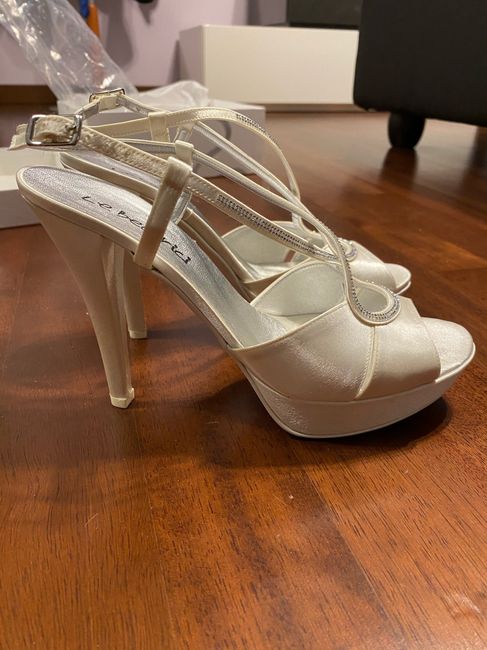 Avete trovato le scarpe del vostro grande giorno? 😍♥️ - 2