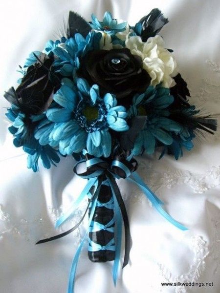 Club della sposa con il bouquet colorato