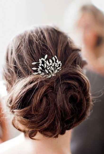 acconciatura capelli raccolti