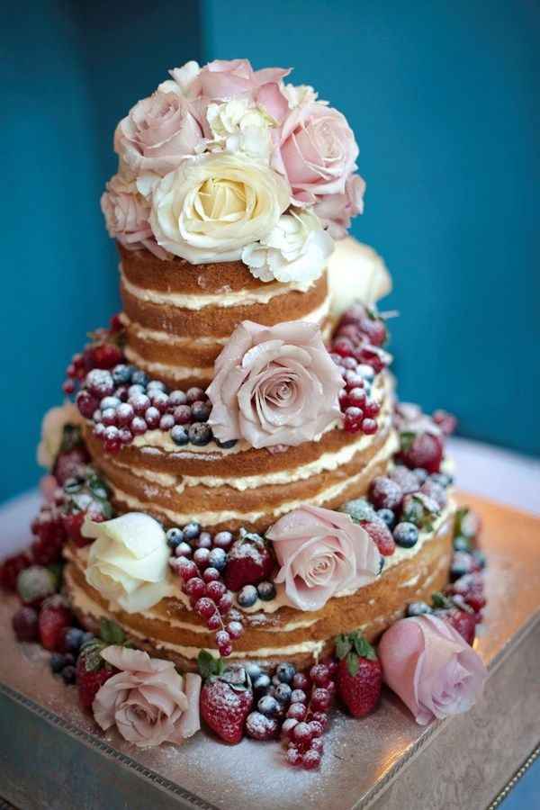 Wedding cake rose e frutta