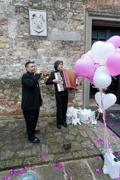 i miei musicisti esterno chiesa