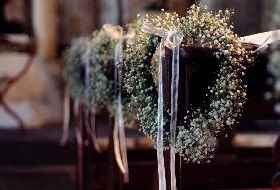 per i banchi in chiesa