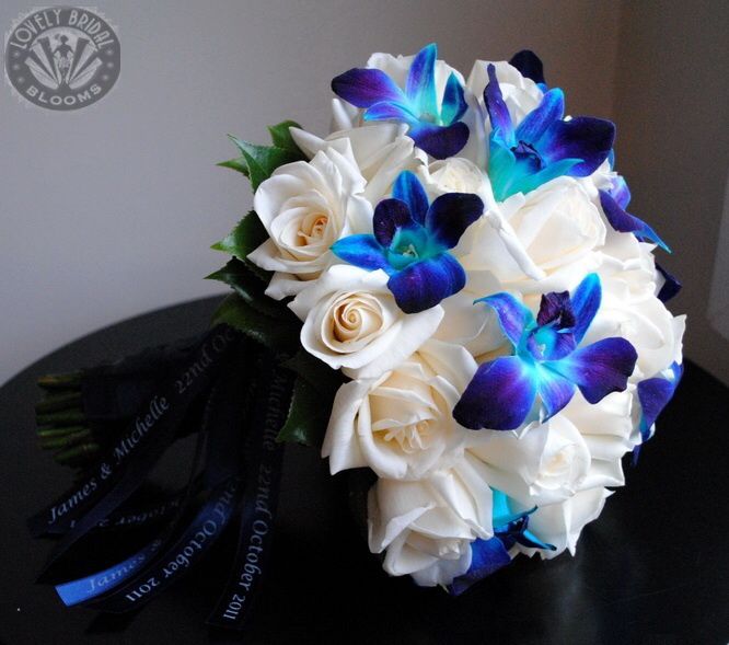 Bouquet sposa bianco-blu 16