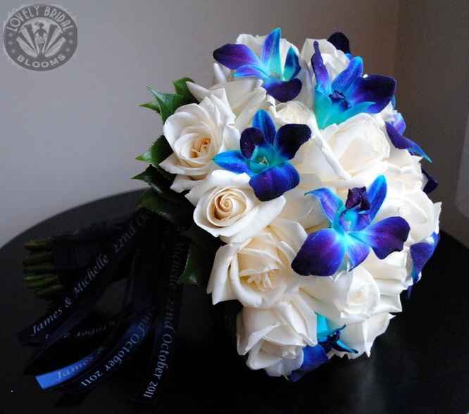 Bouquet sposa bianco-blu - 1