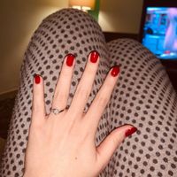 E ora mostraci una foto del tuo anello di fidanzamento! - 1