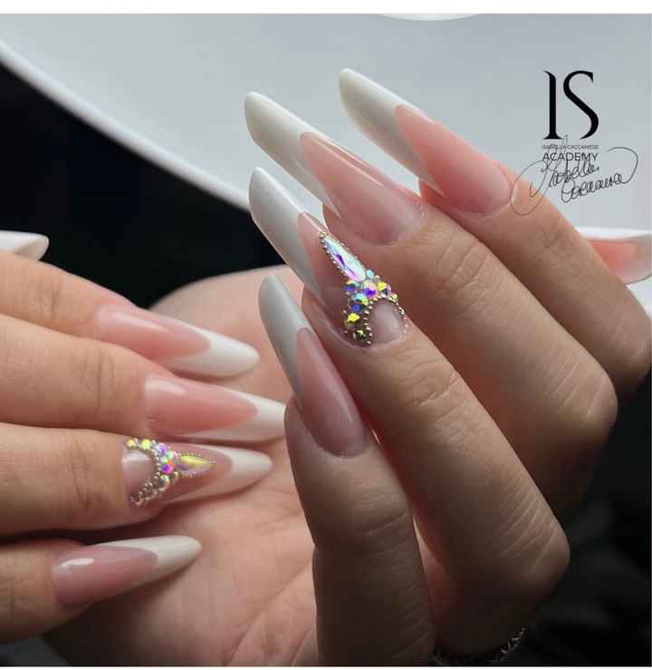 La manicure per le nozze 💅🏻 - 1