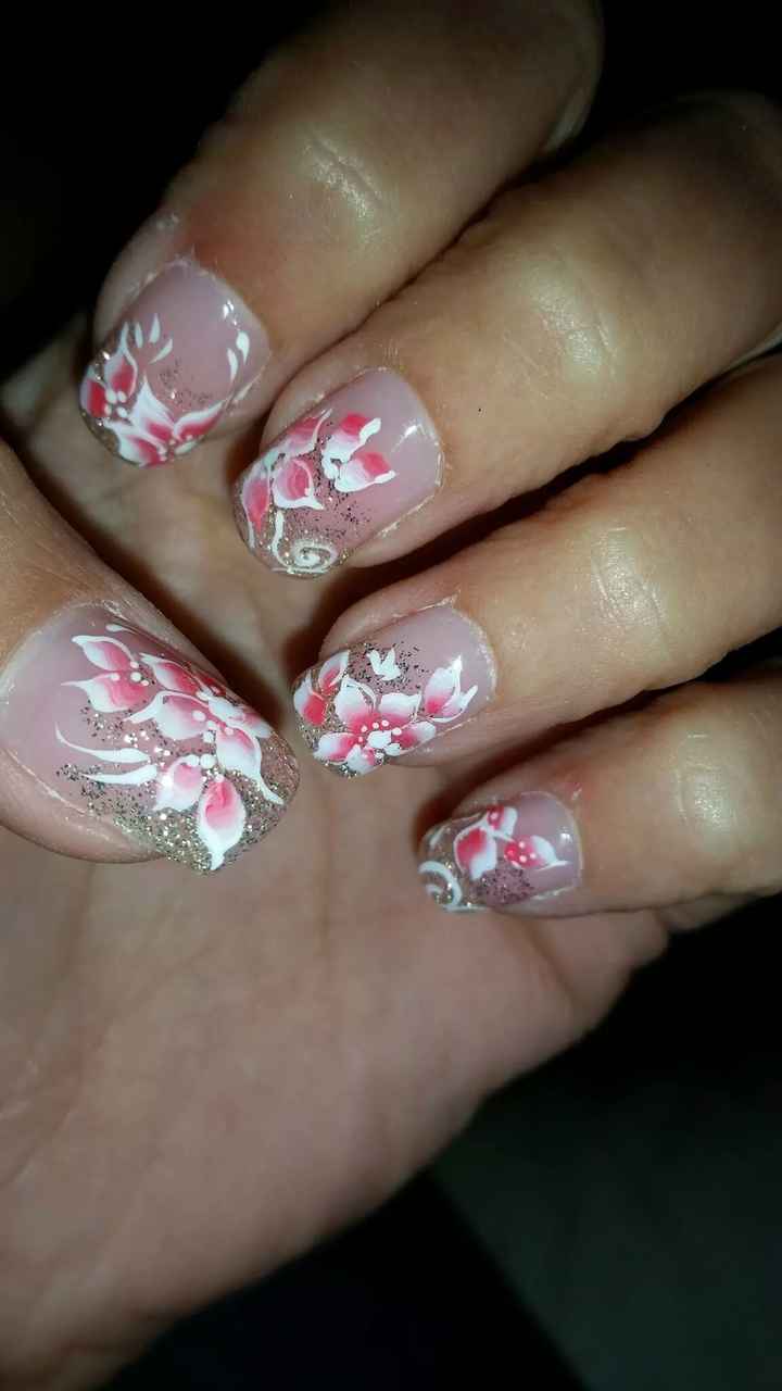 Appassionata di unghie  - 5