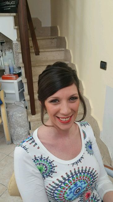 Trucco e parrucco deciso... - 5