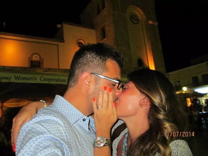 Si avvicina San Valentino - la foto dei vostri baci con fm - 1