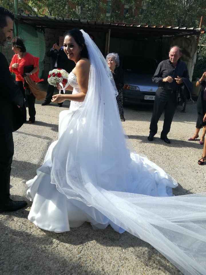  Differenza abito da sposa bianco e avorio - 1