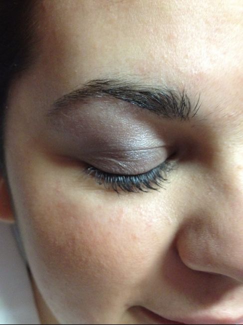 dettaglio trucco occhi