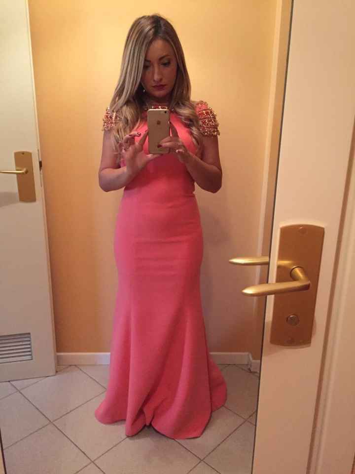 Abito testimone. - 1