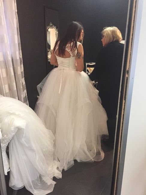2 matrimoni, 2 vestiti. Quale preferisci? - 1