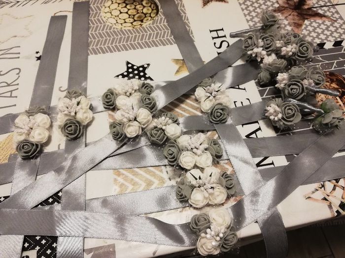 Braccialetti e bottoniere - 1