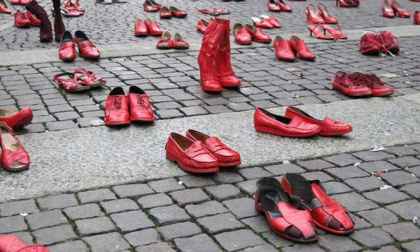 Scarpe rosse 👠 simbolo anti violenza - 1