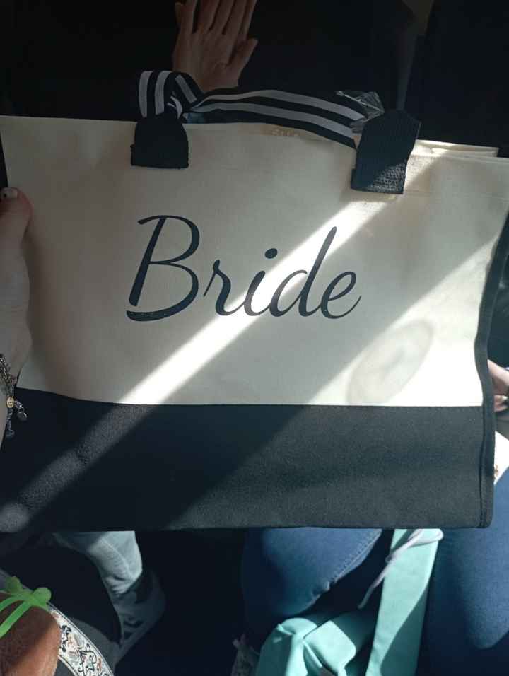 Borsa, borsone... dove mettere tutto per la sposa? - 1