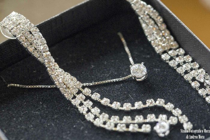 Collana e oreccchini - 1