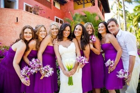Meglio il bracciale di fiori per le damigelle o un bouquet a testa ?
