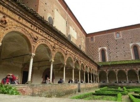 Chiosto Certosa Pavia