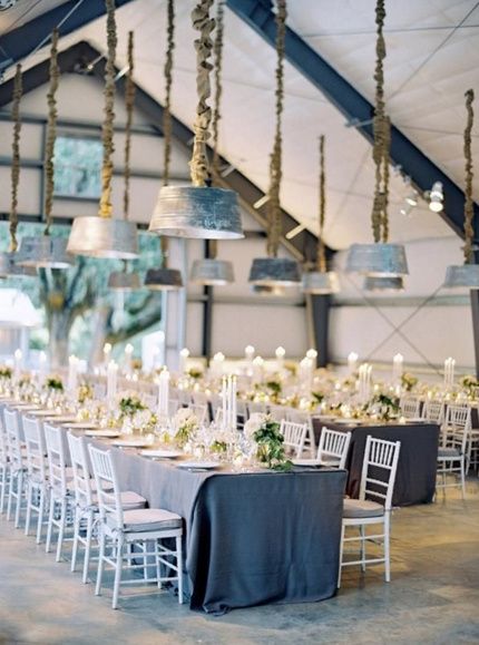 allestimento semplice petrolio e bianco